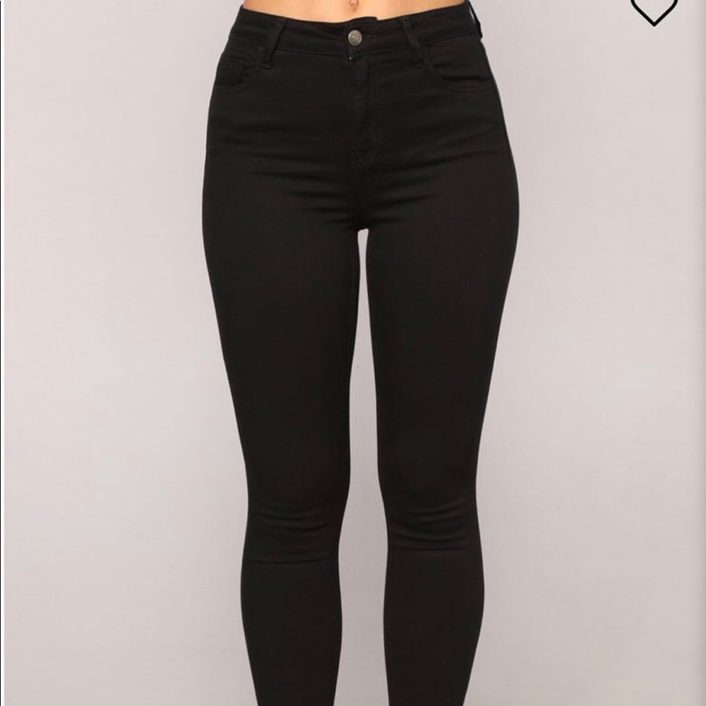 Black fashionnova jeans